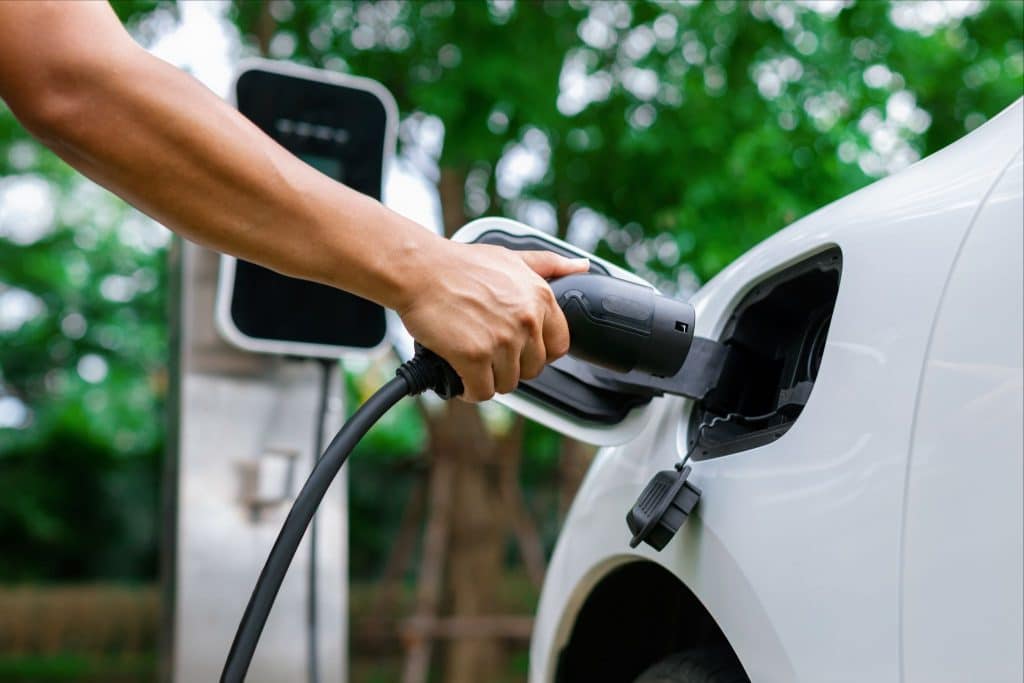 NOVA LEI PARA CARREGADORES ELÉTRICOS É APROVADA EM SP